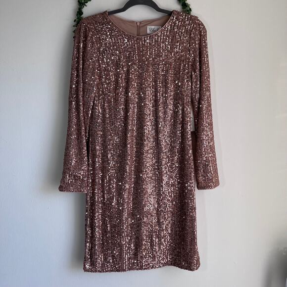NWT Eliza J Sequin Long Sleeve Champagne Gold Cocktail Dress Size: 8